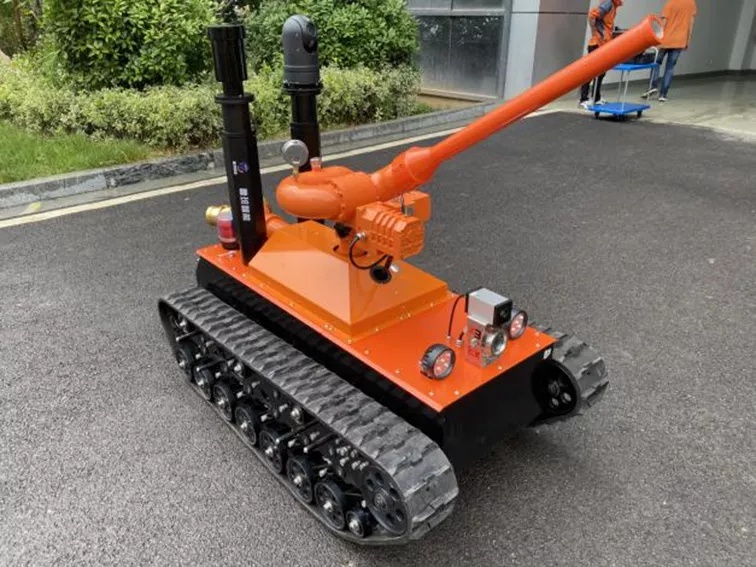 【新品發(fā)布】有了干粉滅火機器人，滅了它:電力管廊火災